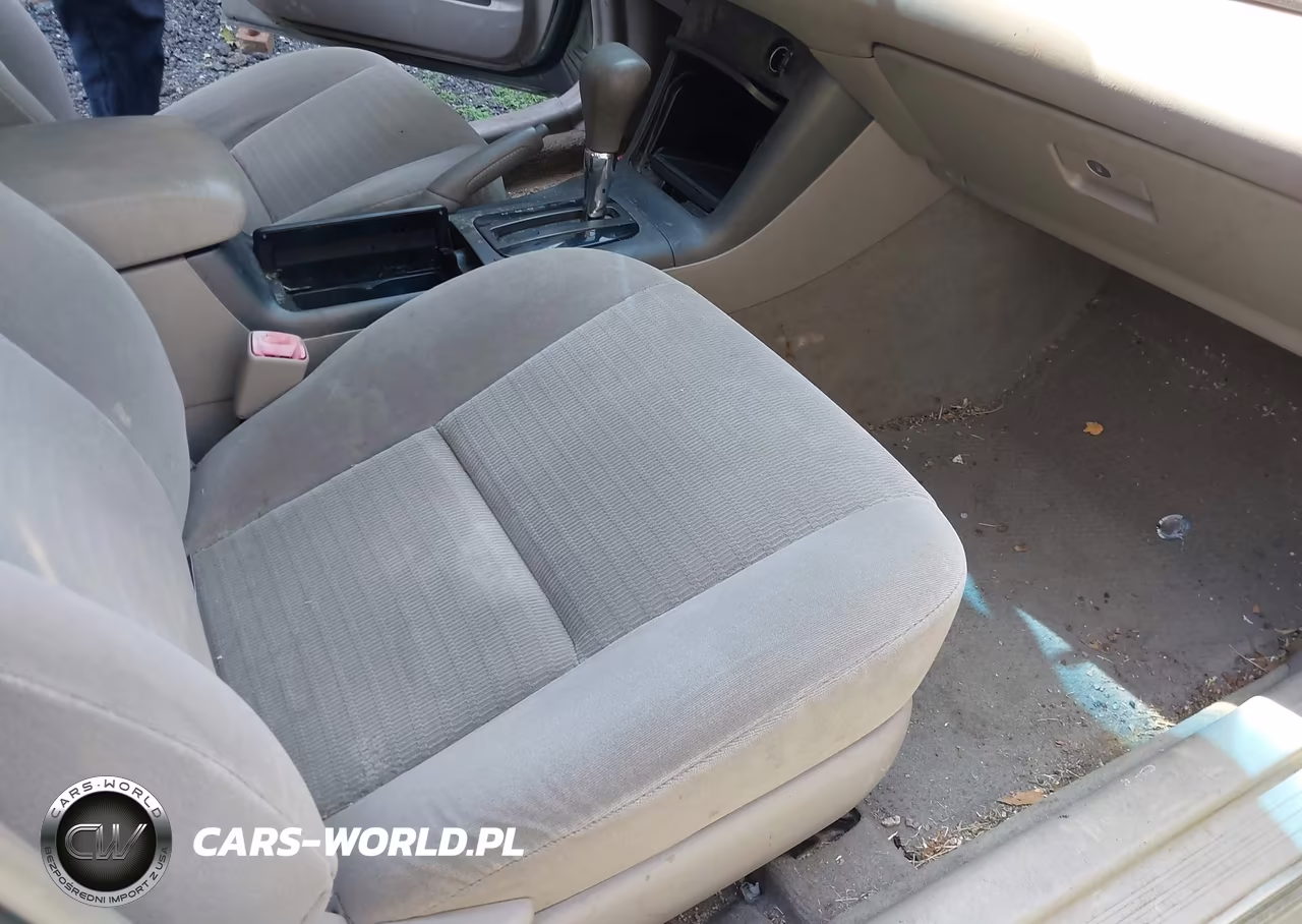 2005 Toyota Camry Le VIN:4T1BE30KX5U955364 - 5