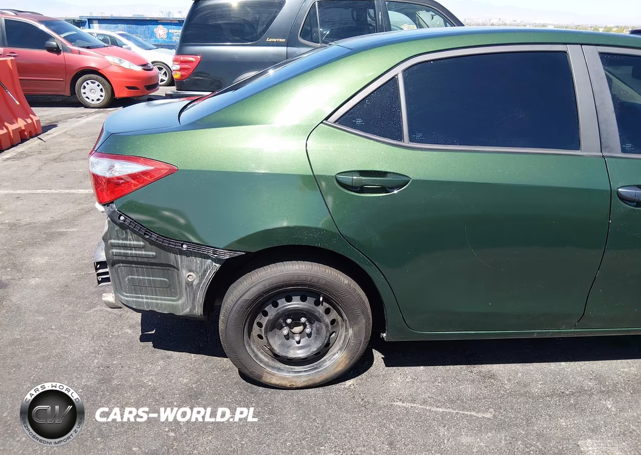 2015 Toyota Corolla Le VIN:5YFBURHEXFP193659 - 18