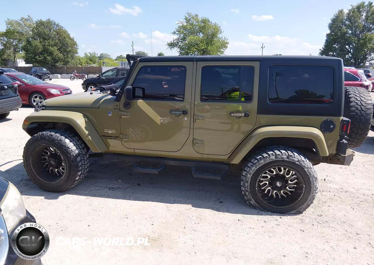 2013 Jeep Wrangler Unlimited Sahara VIN:1C4BJWEG0DL590137 - 14
