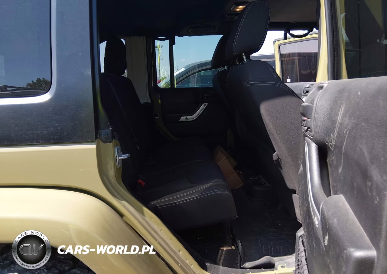 2013 Jeep Wrangler Unlimited Sahara VIN:1C4BJWEG0DL590137 - 8