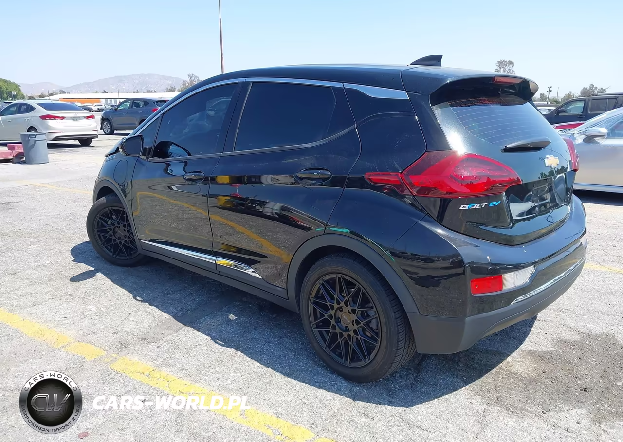 2018 Chevrolet Bolt Ev Lt VIN:1G1FW6S00J4139430 - 3