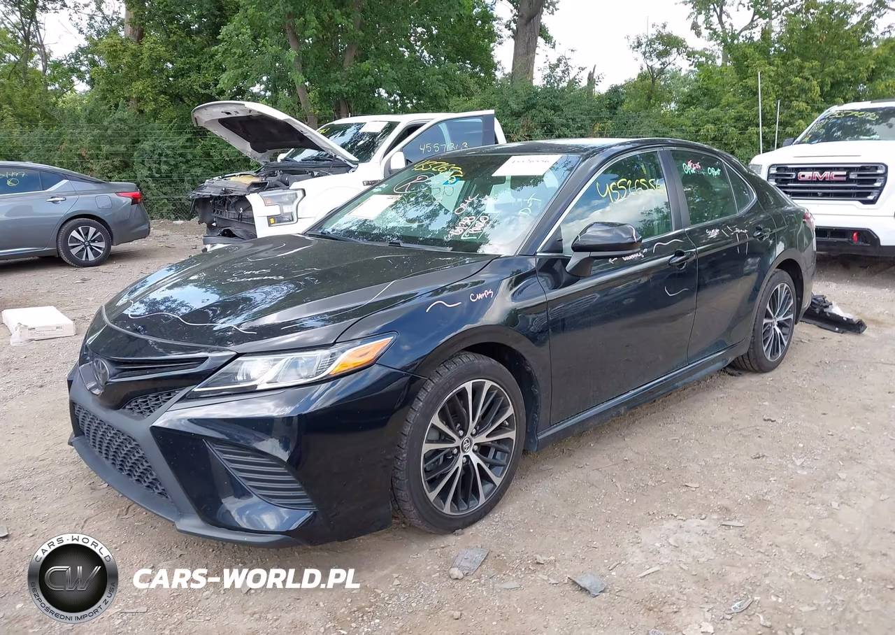 2018 Toyota Camry Se VIN:4T1B11HK7JU033360 - 2