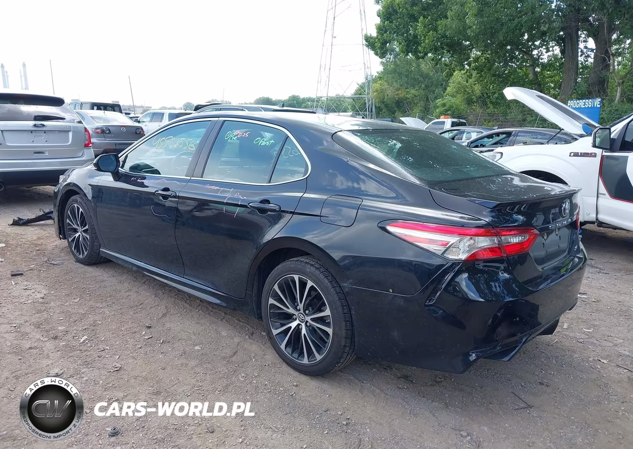 2018 Toyota Camry Se VIN:4T1B11HK7JU033360 - 3