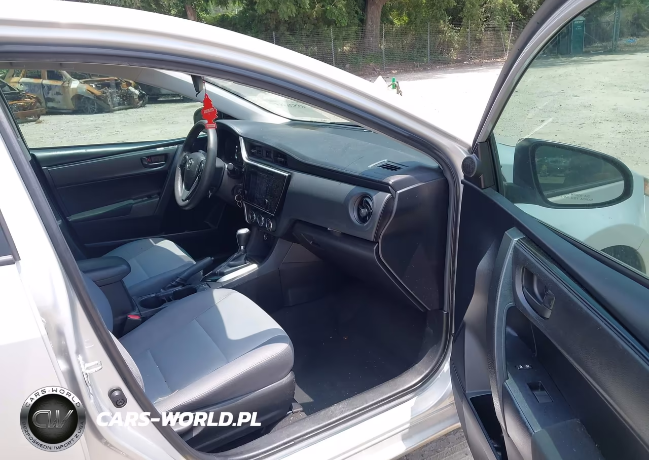 2019 Toyota Corolla L VIN:2T1BURHEXKC218358 - 5