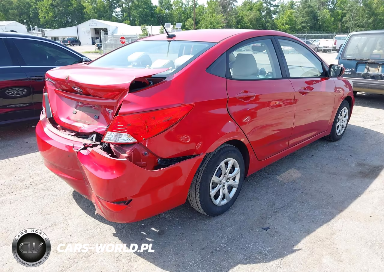 2014 Hyundai Accent Gls VIN:KMHCT4AE1EU755806 - 4