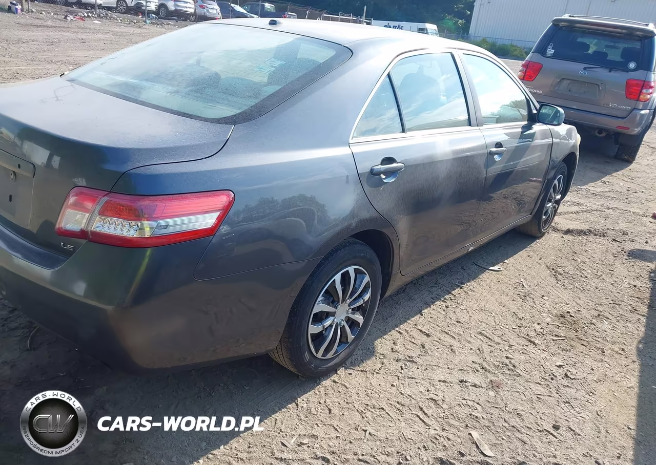 2010 Toyota Camry Le VIN:4T1BF3EKXAU028848 - 4