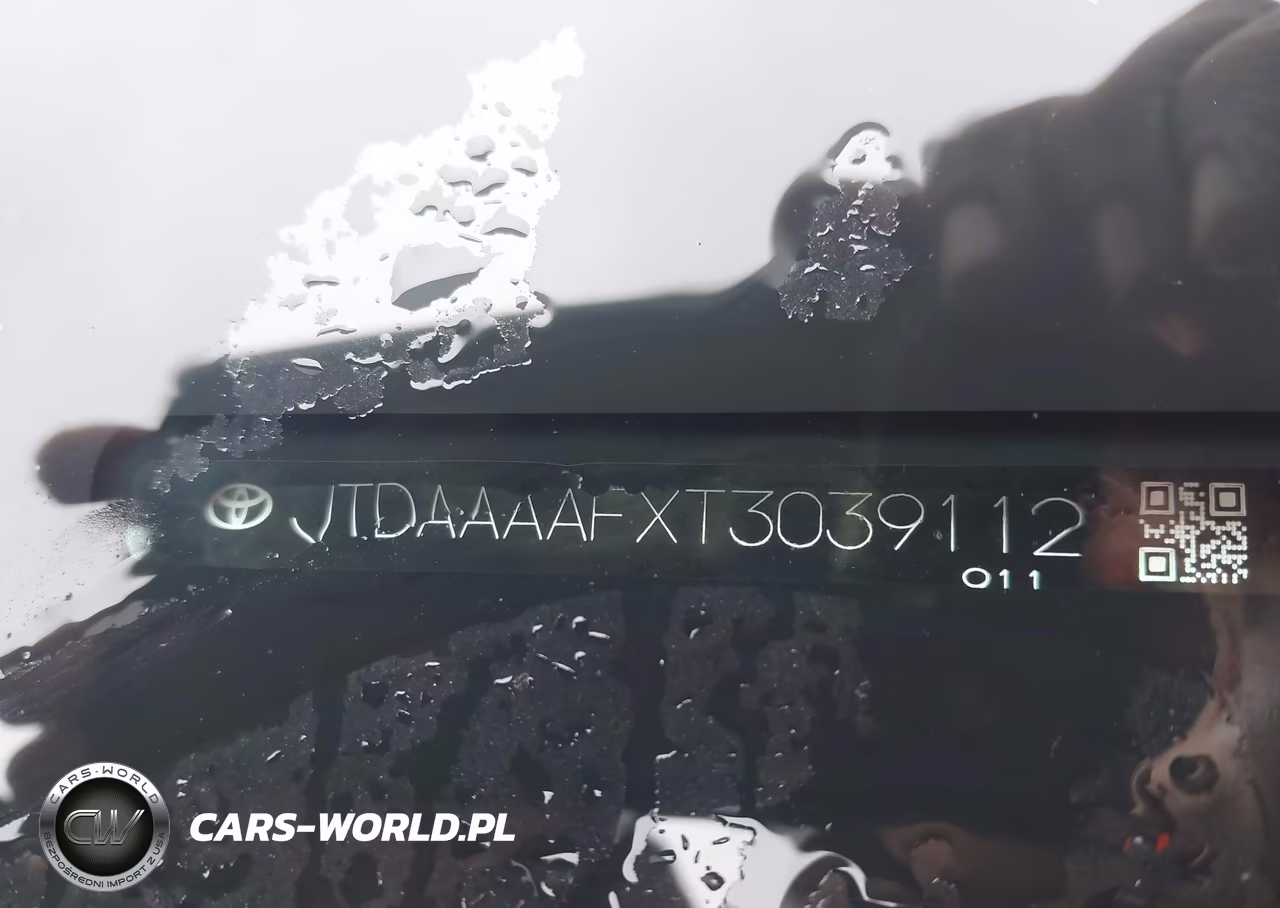 2026 Toyota Crown Limited VIN:JTDAAAAFXT3039112 - 9