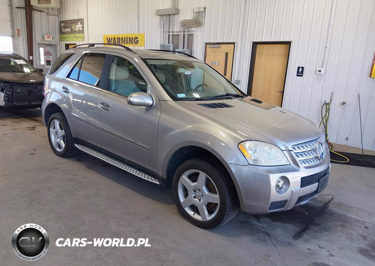 2008 Mercedes-Benz M-Class 5.5L – zdjęcie 1 z 11