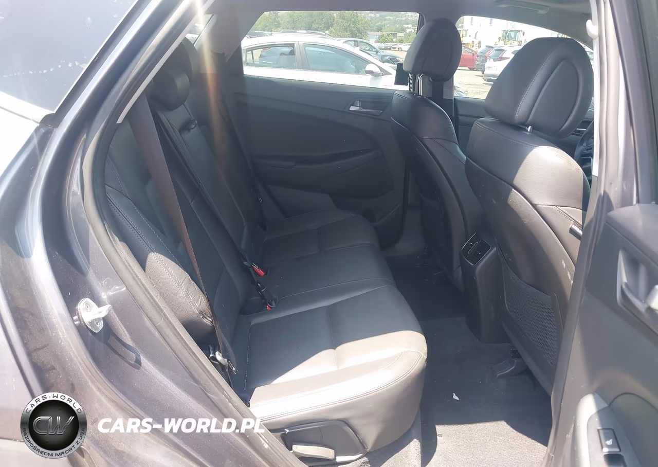 2016 Hyundai Tucson Limited VIN:KM8J3CA26GU024802 - 8