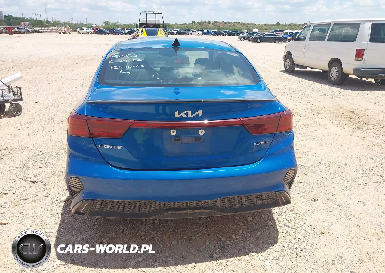 2022 Kia Forte Gt-Line VIN:3KPF54AD8NE495065 - 16