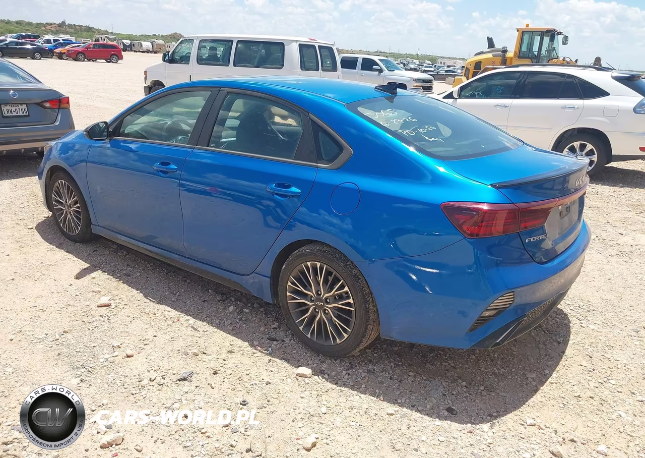 2022 Kia Forte Gt-Line VIN:3KPF54AD8NE495065 - 3