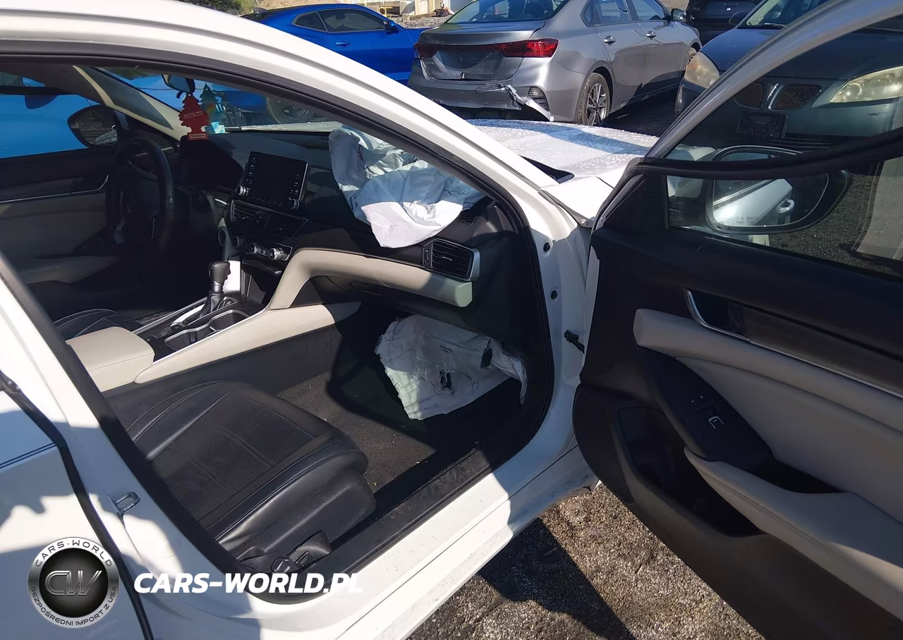 2018 Honda Accord Lx VIN:1HGCV1F1XJA138291 - 5