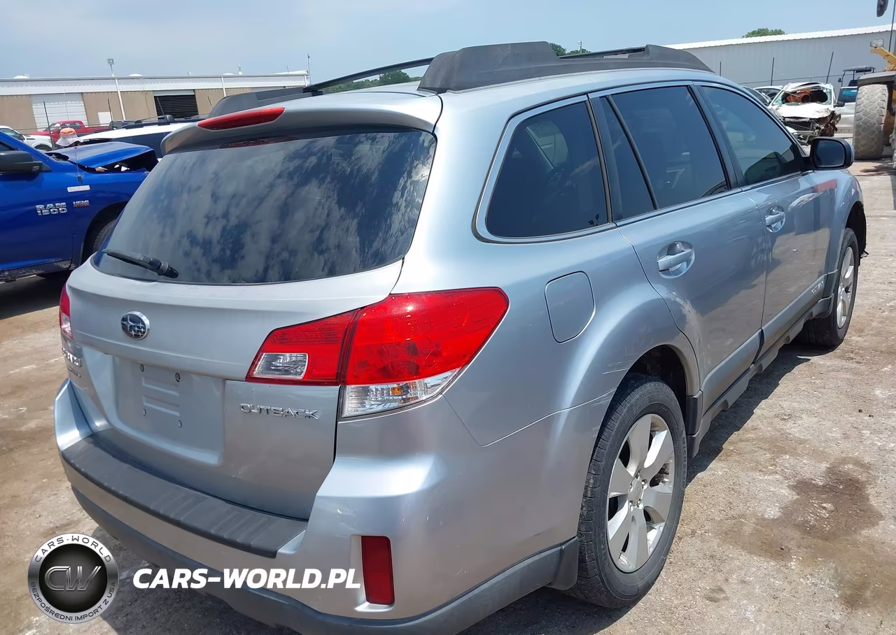 2012 Subaru Outback 2.5I Premium VIN:4S4BRCGC1C3266948 - 4