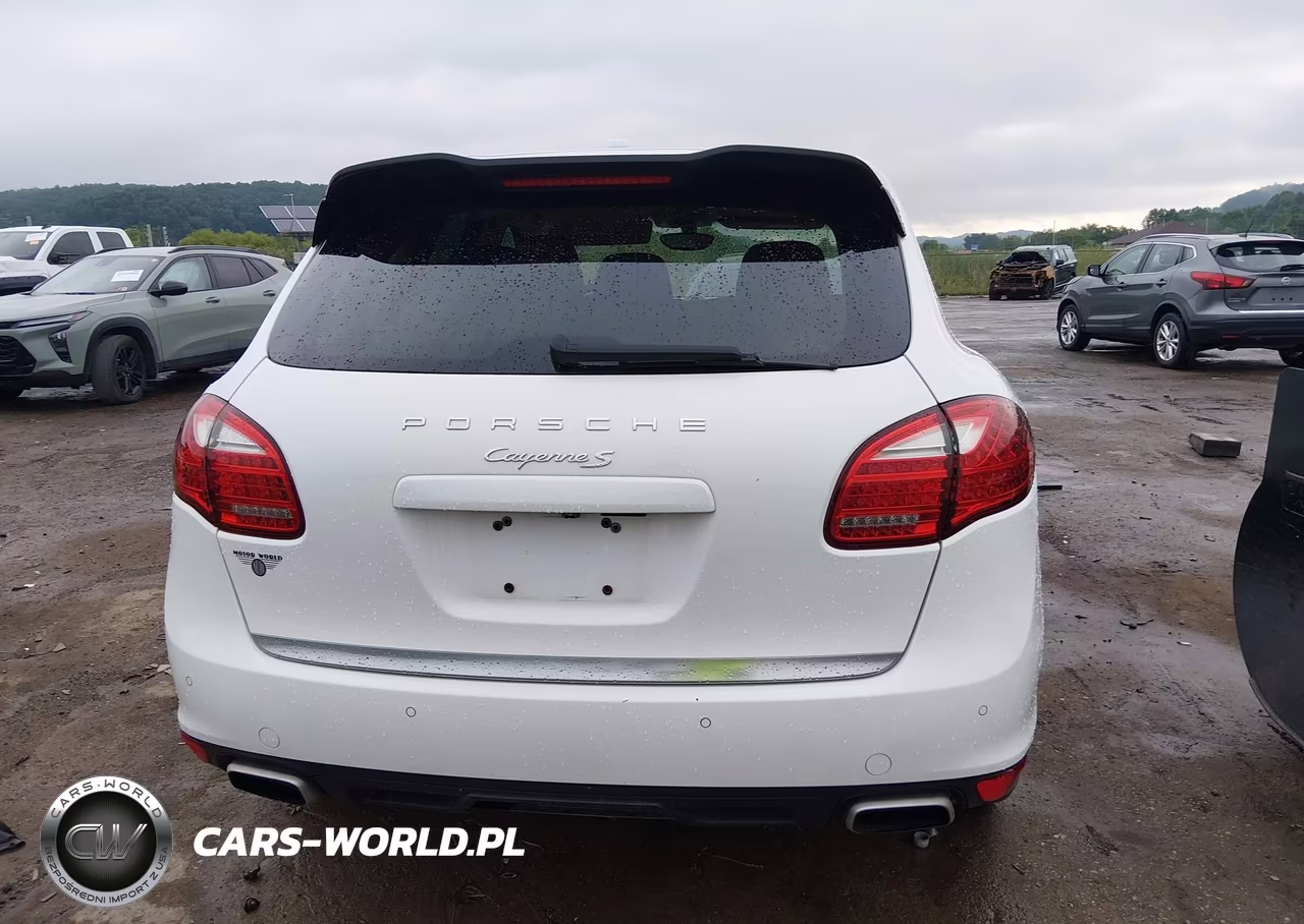 2013 Porsche Cayenne S VIN:WP1AB2A29DLA84042 - 17