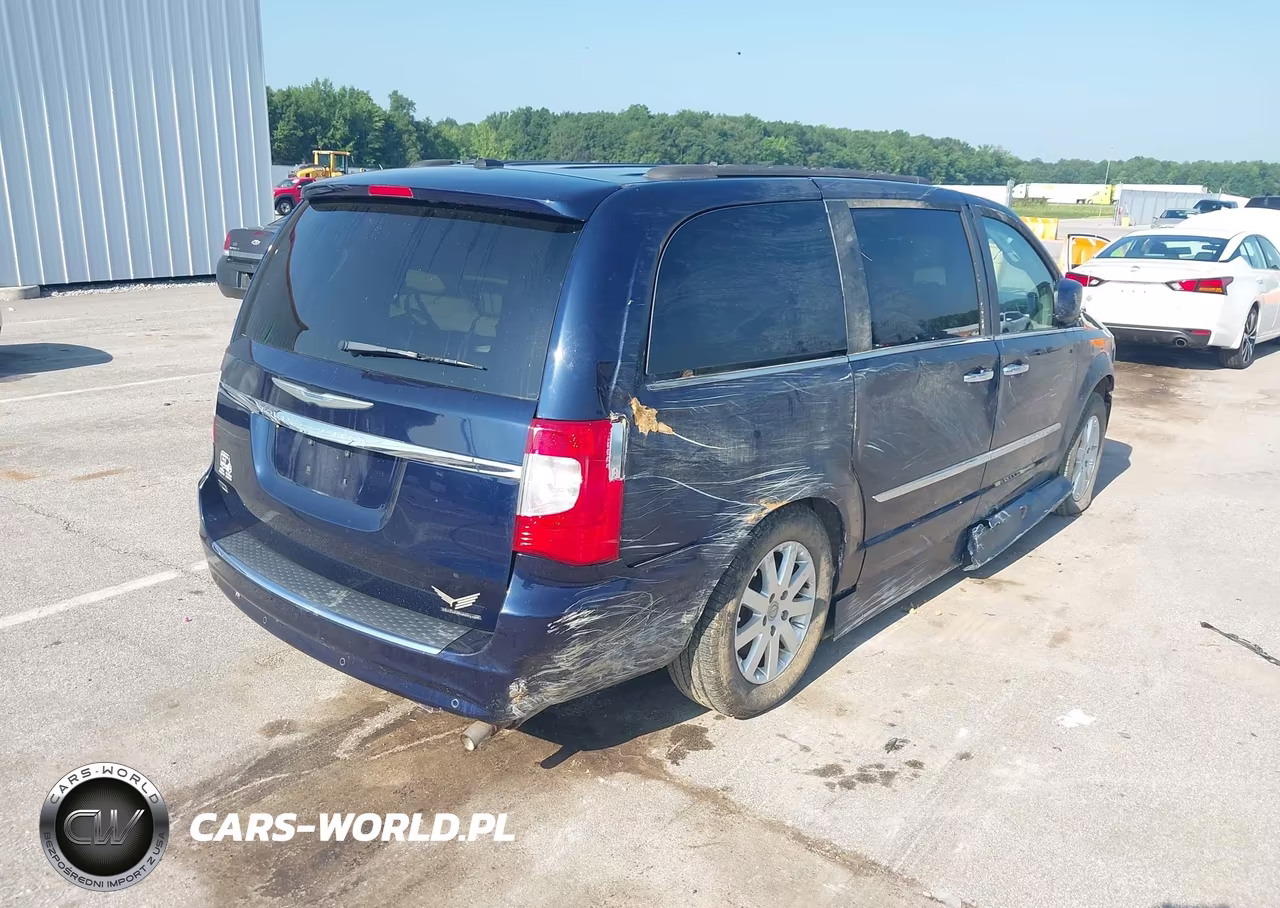 2016 Chrysler Town & Country Touring VIN:2C7WC1BG5GR247244 - 4
