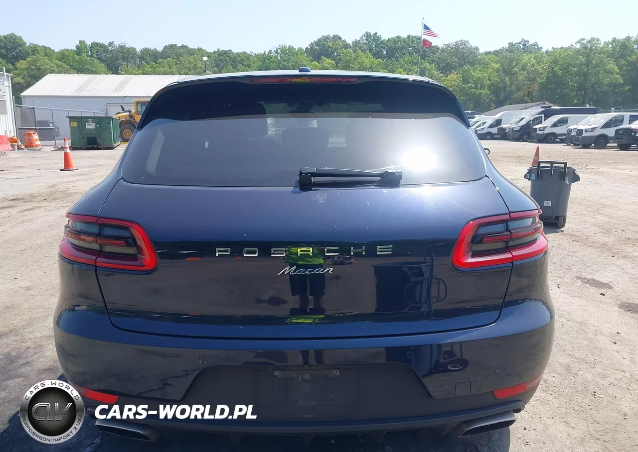 2017 Porsche Macan VIN:WP1AA2A51HLB07929 - 16