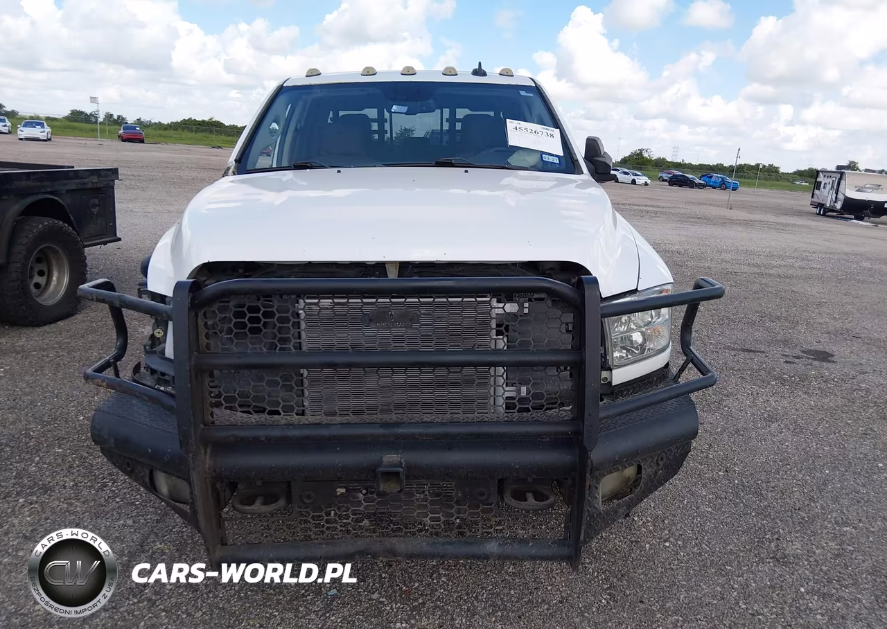 2017 Ram 3500 Big Horn 4X2 8' Box VIN:3C63RPHLXHG526662 - 11