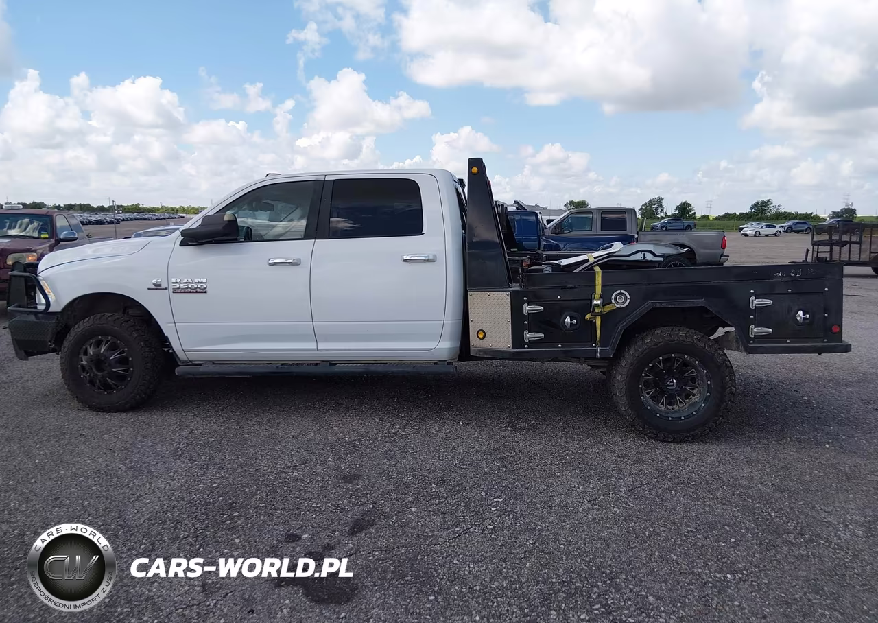 2017 Ram 3500 Big Horn 4X2 8' Box VIN:3C63RPHLXHG526662 - 14