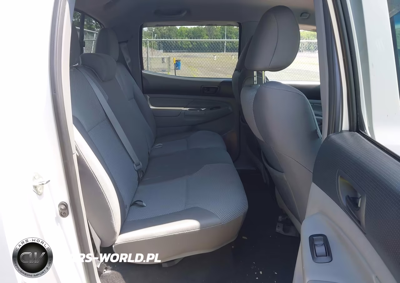 2015 Toyota Tacoma Base V6 VIN:5TFLU4EN4FX132627 - 8