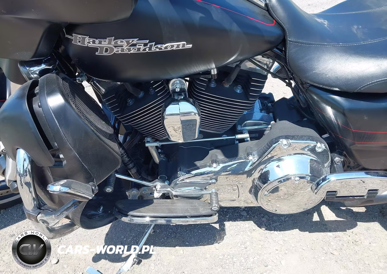2015 Harley-Davidson Flhxs Street Glide Special VIN:1HD1KRM18FB657551 - 9