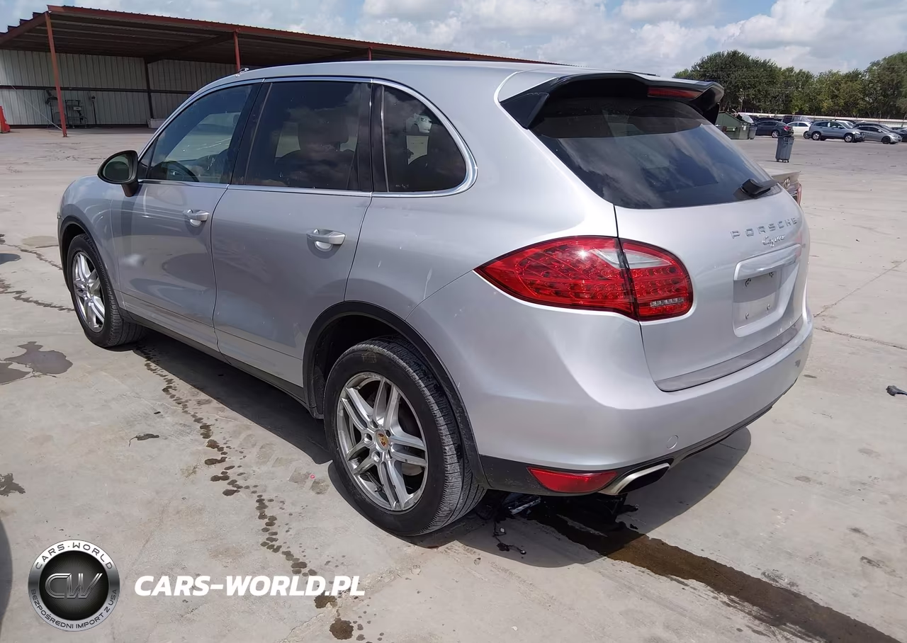 2011 Porsche Cayenne VIN:WP1AA2A27BLA03698 - 3