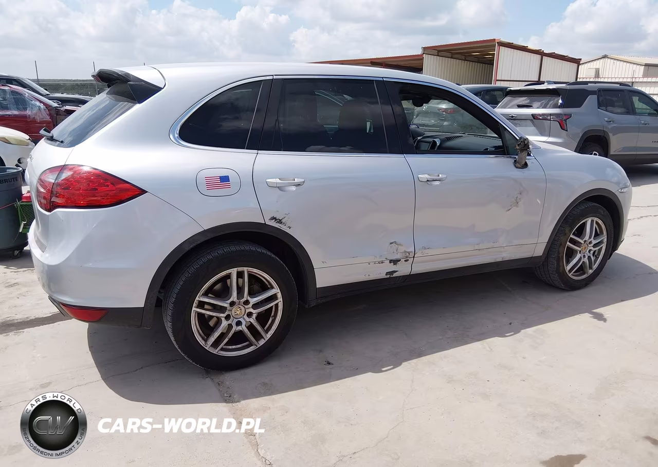 2011 Porsche Cayenne VIN:WP1AA2A27BLA03698 - 4