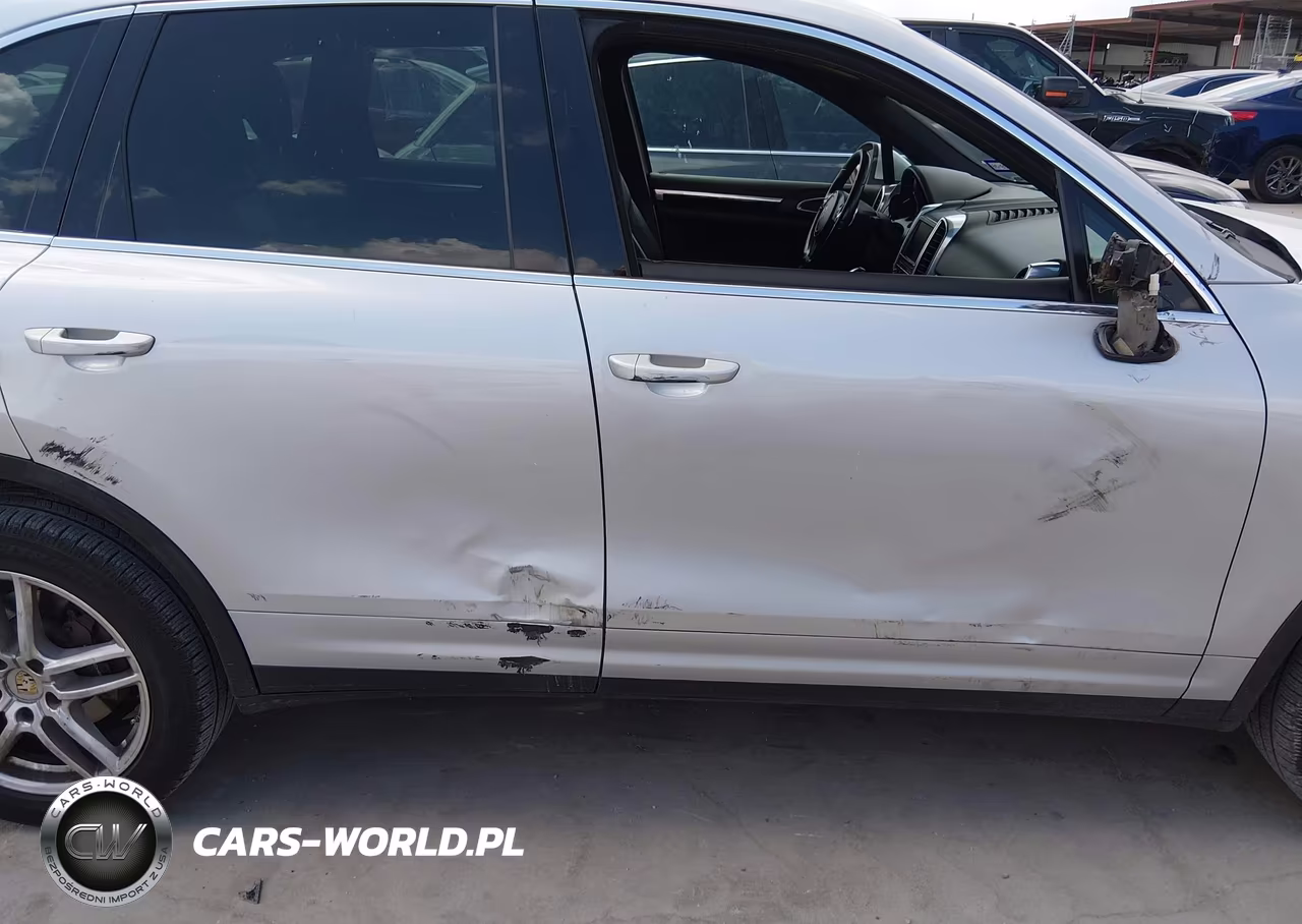 2011 Porsche Cayenne VIN:WP1AA2A27BLA03698 - 6