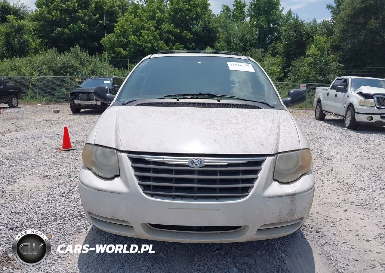 2005 Chrysler Town & Country Lx VIN:2C4GP44R35R514545 - 6