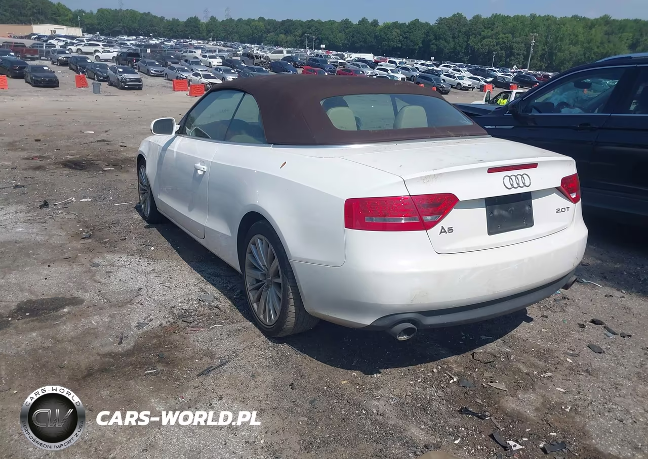 2010 Audi A5 2.0T Premium VIN:WAUJFAFH4AN024549 - 3