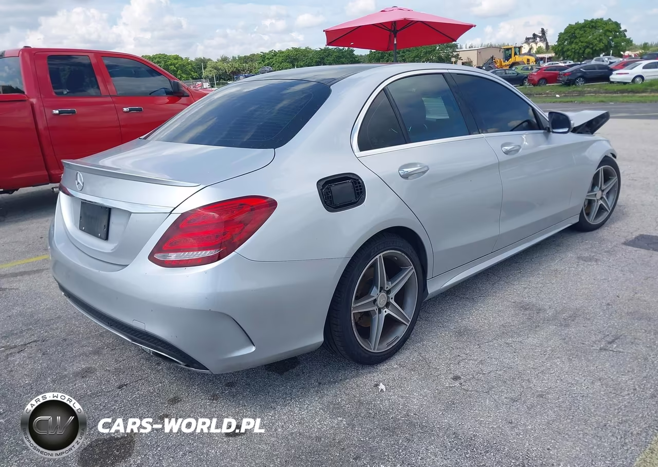 2015 Mercedes-Benz C 300 Sport VIN:55SWF4JB2FU086954 - 4