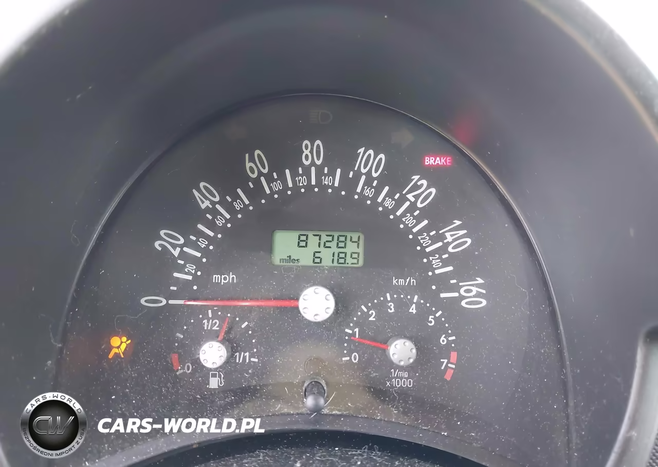2002 Volkswagen New Beetle Sport VIN:3VWED21C62M445757 - 7