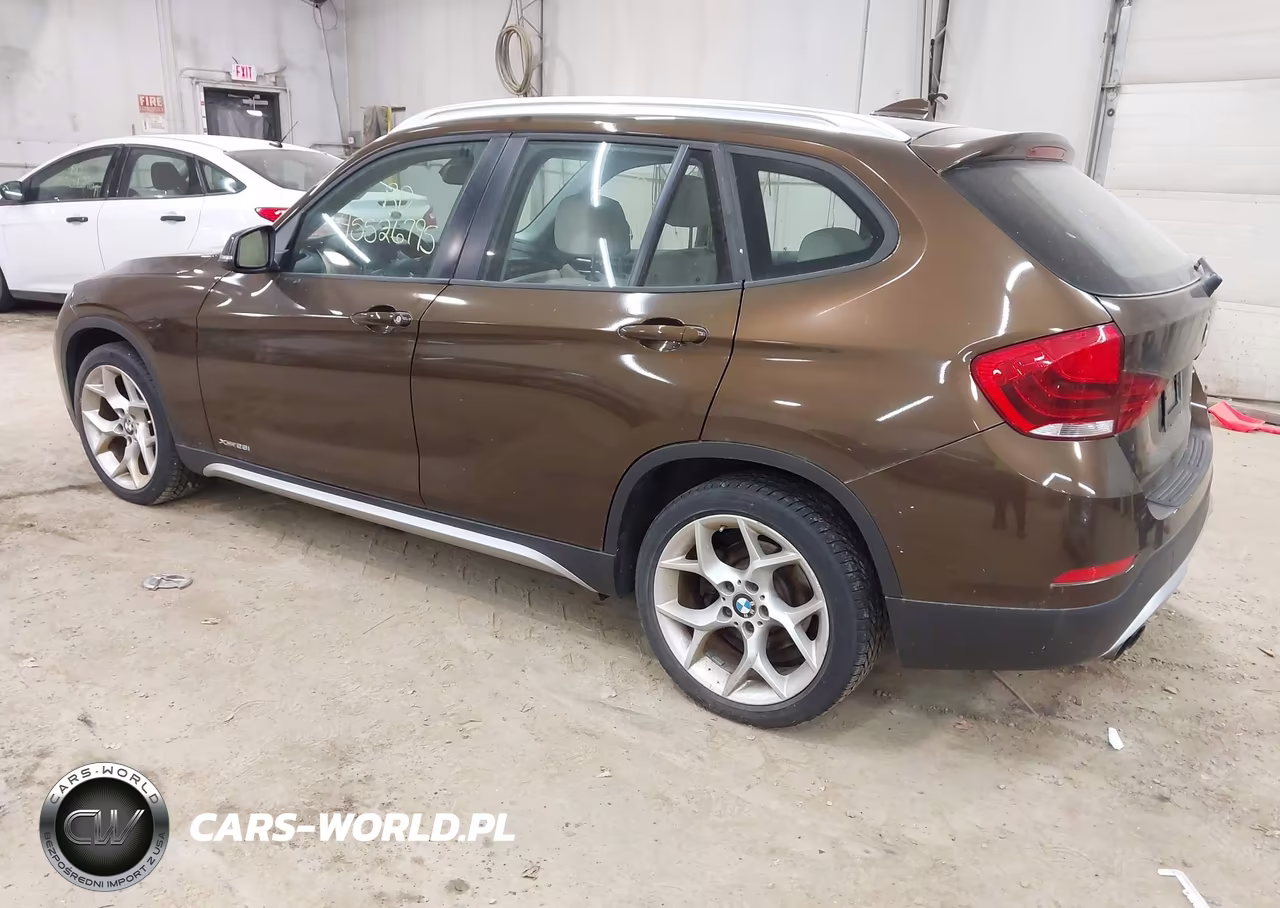 2014 BMW X1 xDrive28I VIN:WBAVL1C5XEVY11323 - 3
