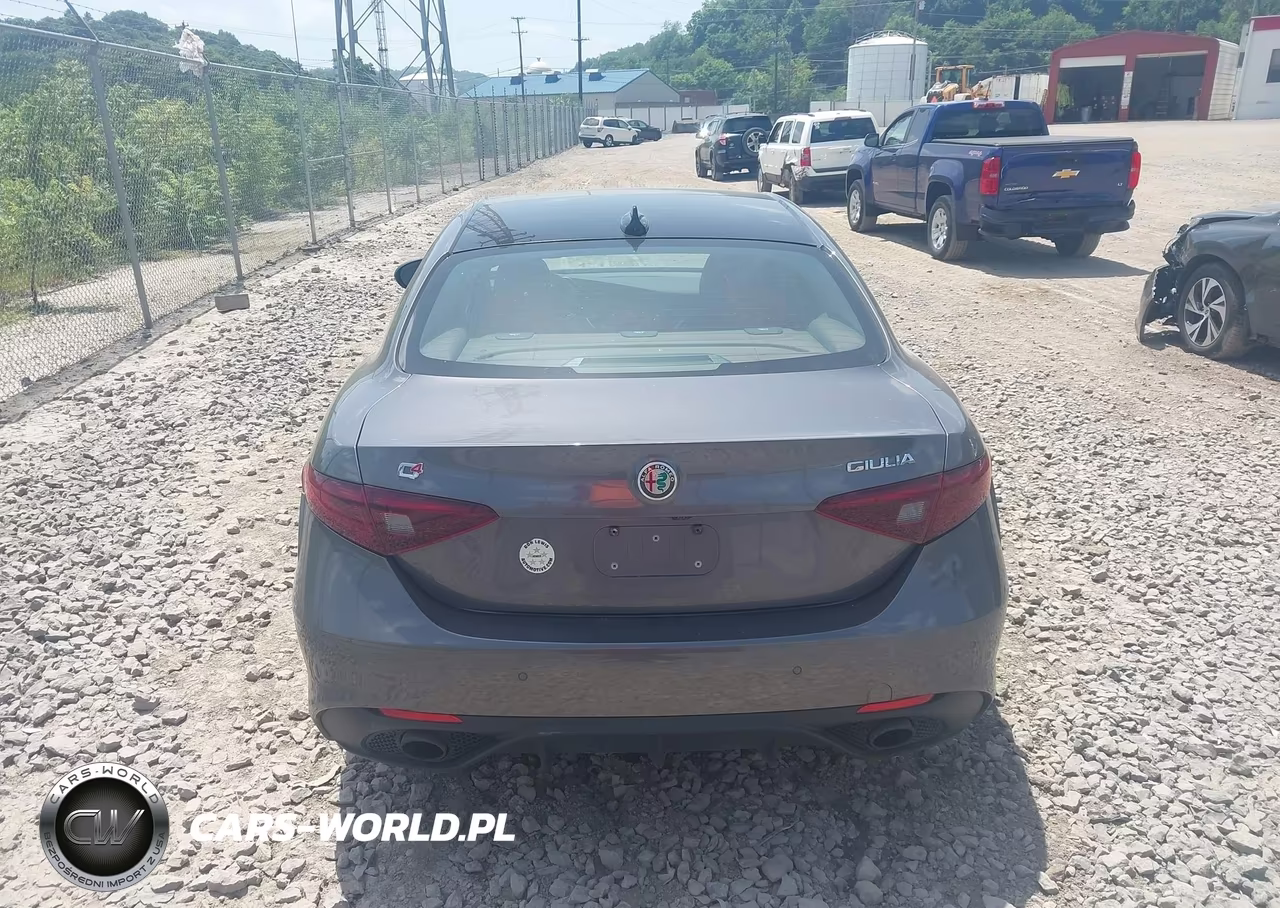 2017 Alfa Romeo Giulia Awd VIN:ZARFAEDN5H7535991 - 16