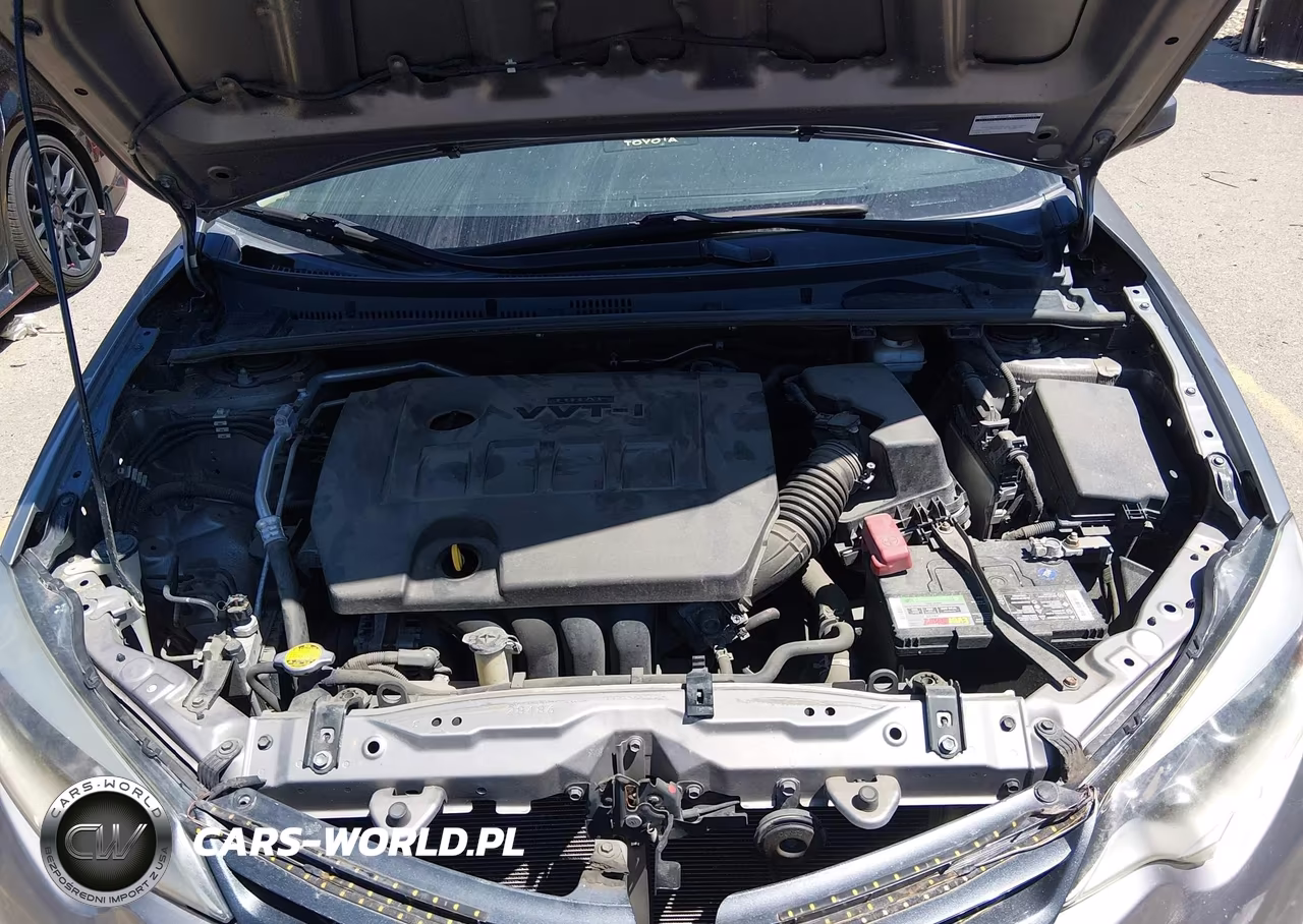 2015 Toyota Corolla Le VIN:5YFBURHE9FP204036 - 10