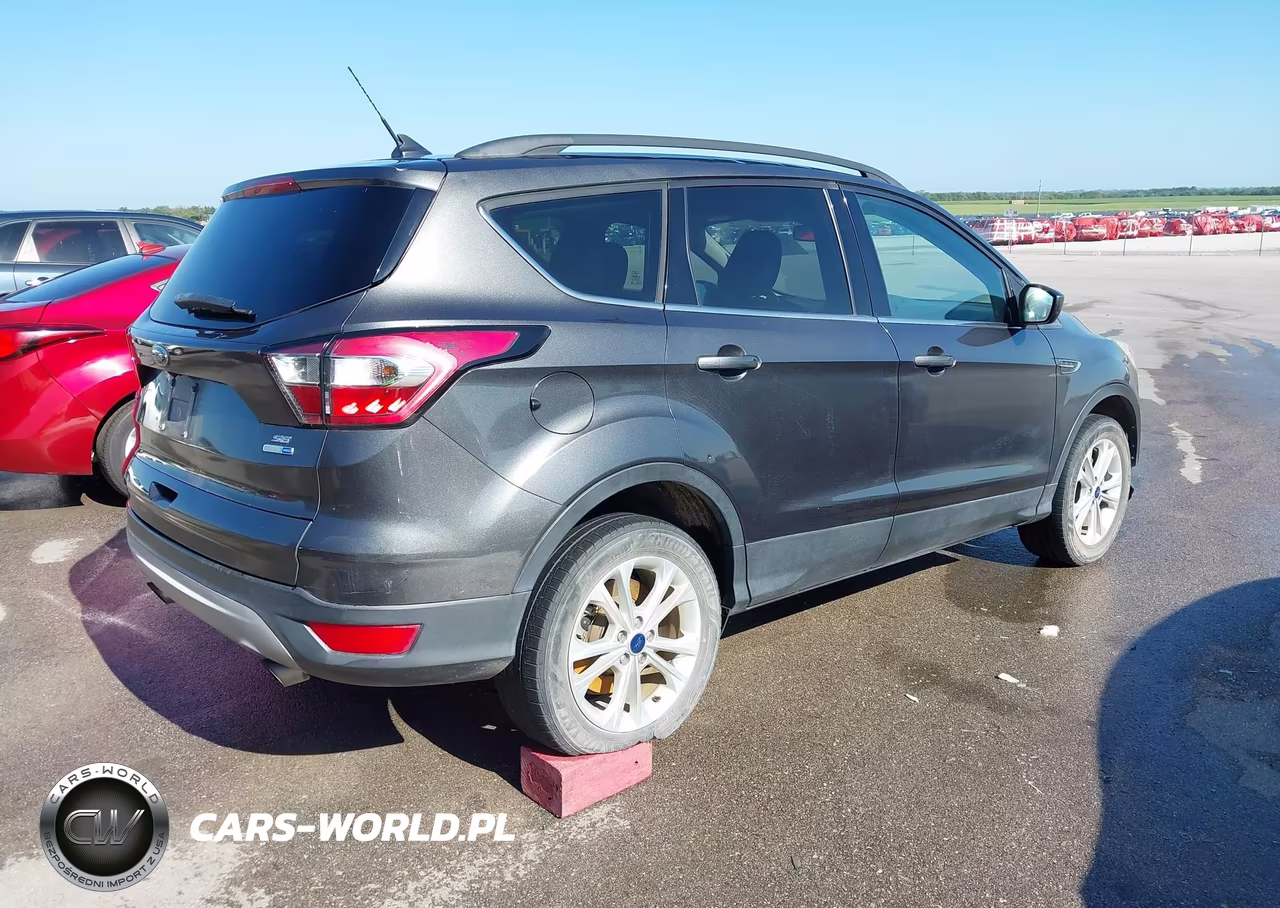 2018 Ford Escape Se VIN:1FMCU9GD6JUD07726 - 4