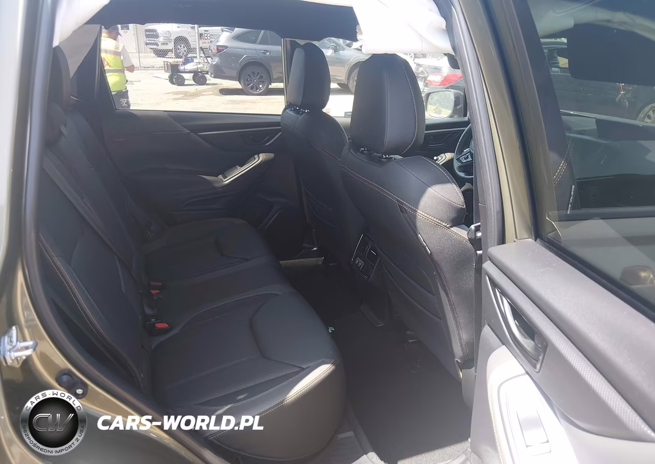2025 Subaru Forester Wilderness VIN:JF2SKAJC2SH402285 - 8