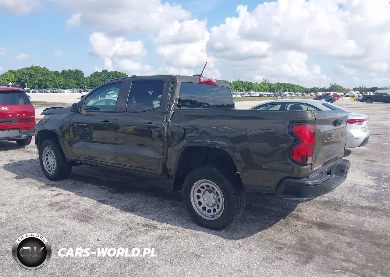 2024 Chevrolet Colorado VIN:1GCGSBEC1R1247364 - 3