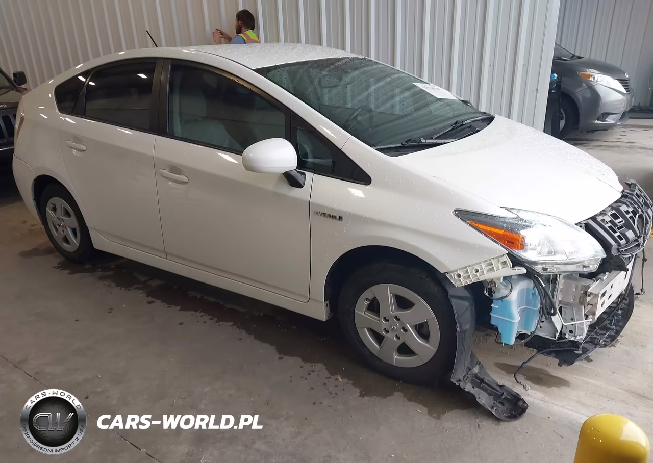 2010 Toyota Prius Iv – zdjęcie 1 z 17