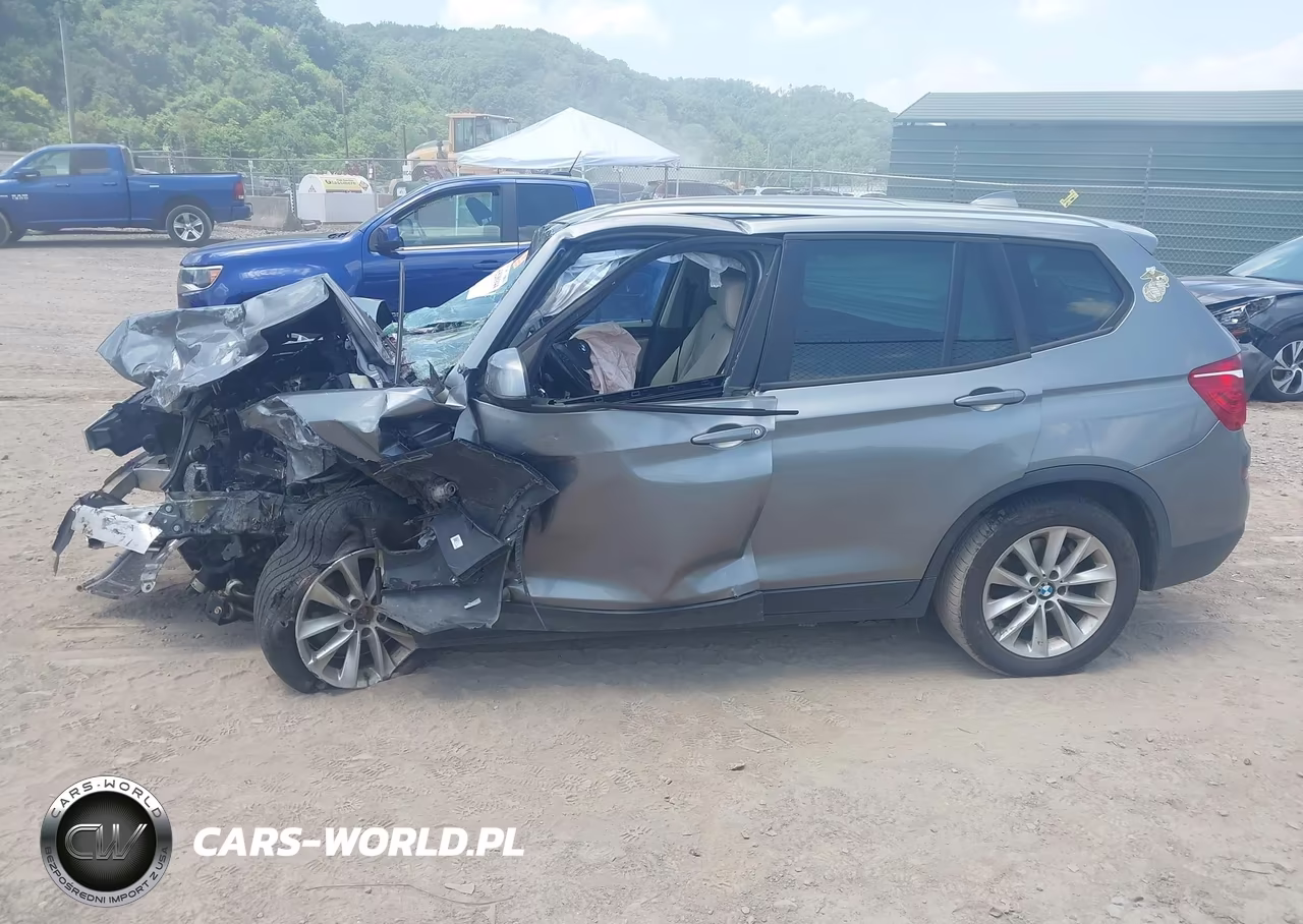 2015 BMW X3 xDrive28I VIN:5UXWX9C54F0D53174 - 14