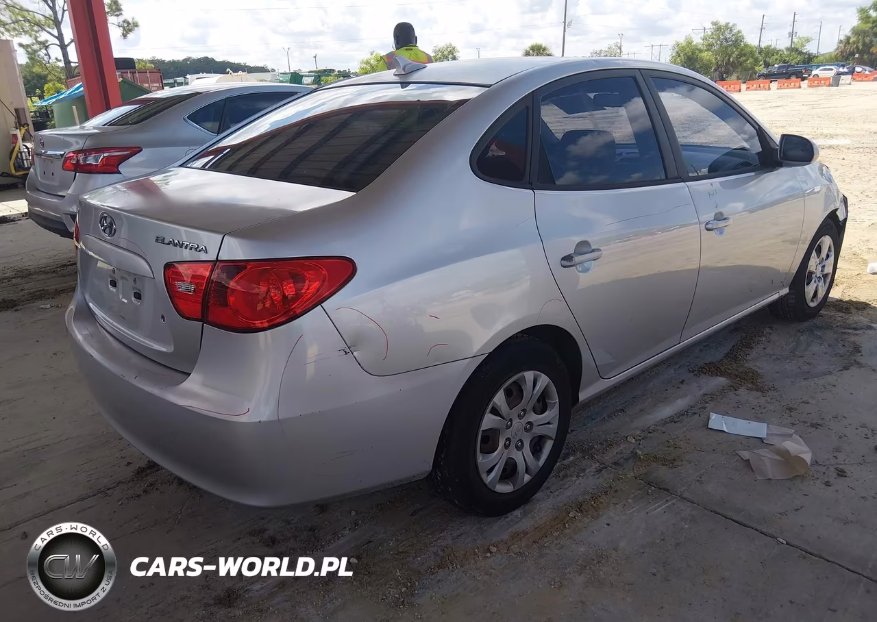 2009 Hyundai Elantra Gls VIN:KMHDU46D69U746705 - 4