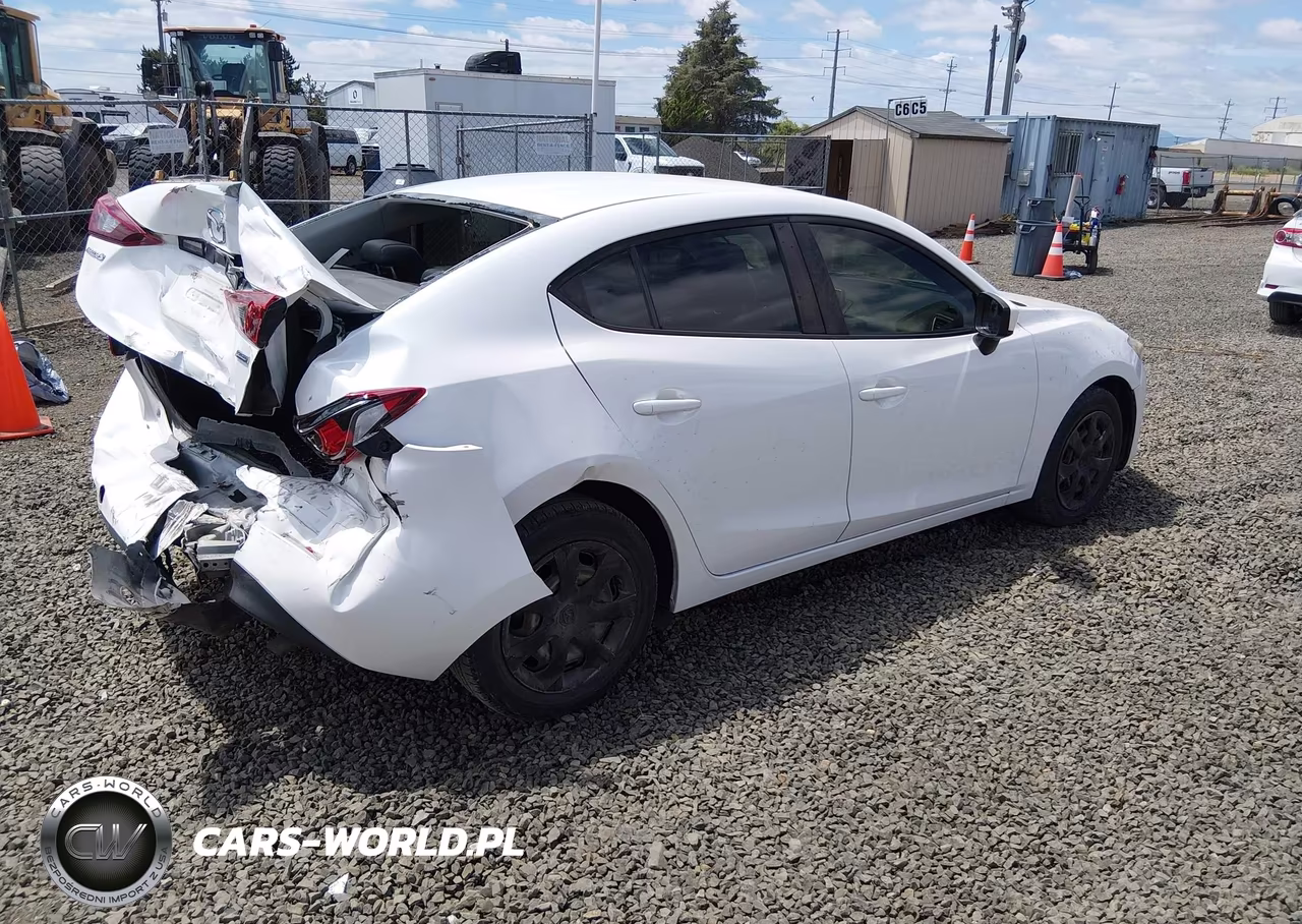 2014 Mazda Mazda3 I Sport VIN:JM1BM1U79E1176458 - 4