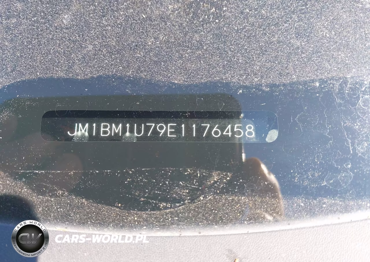 2014 Mazda Mazda3 I Sport VIN:JM1BM1U79E1176458 - 9