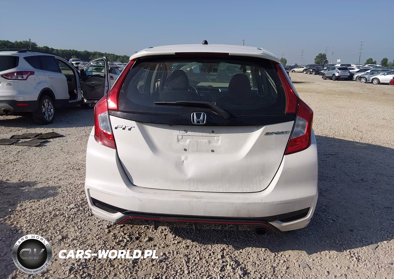 2018 Honda Fit Sport VIN:3HGGK5H68JM709273 - 16