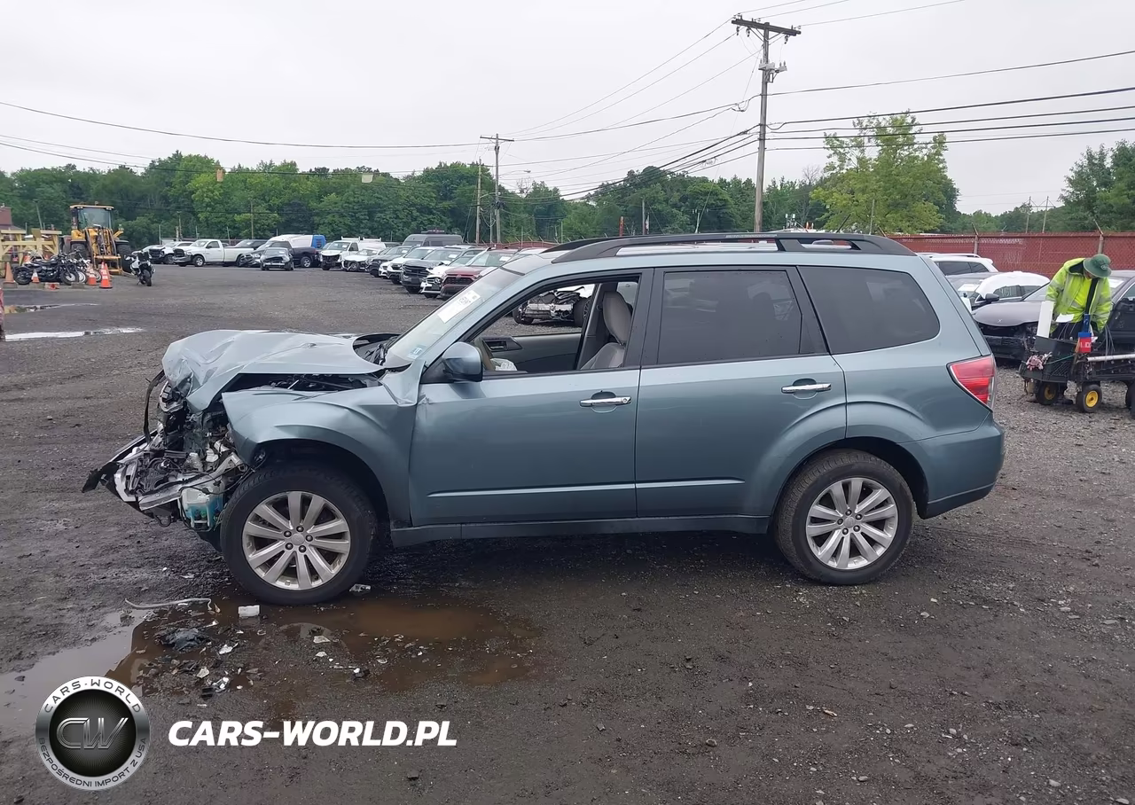 2013 Subaru Forester 2.5X Premium VIN:JF2SHADC5DH431003 - 14