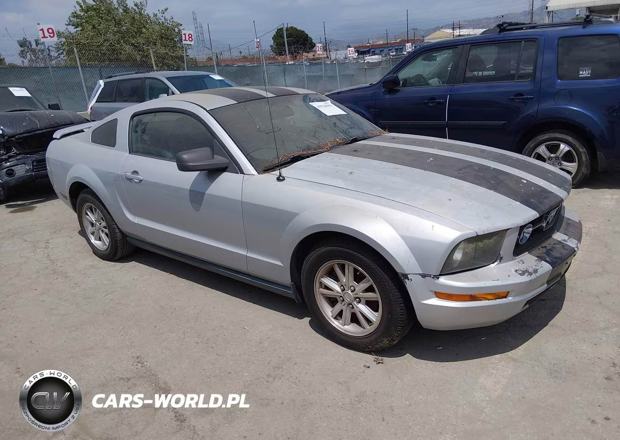 2008 Ford Mustang V6 Deluxe-V6 Premium