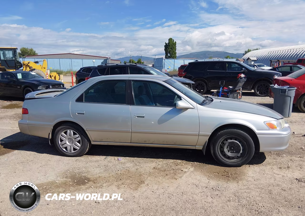 2000 Toyota Camry Le VIN:JT2BG22K4Y0421691 - 14