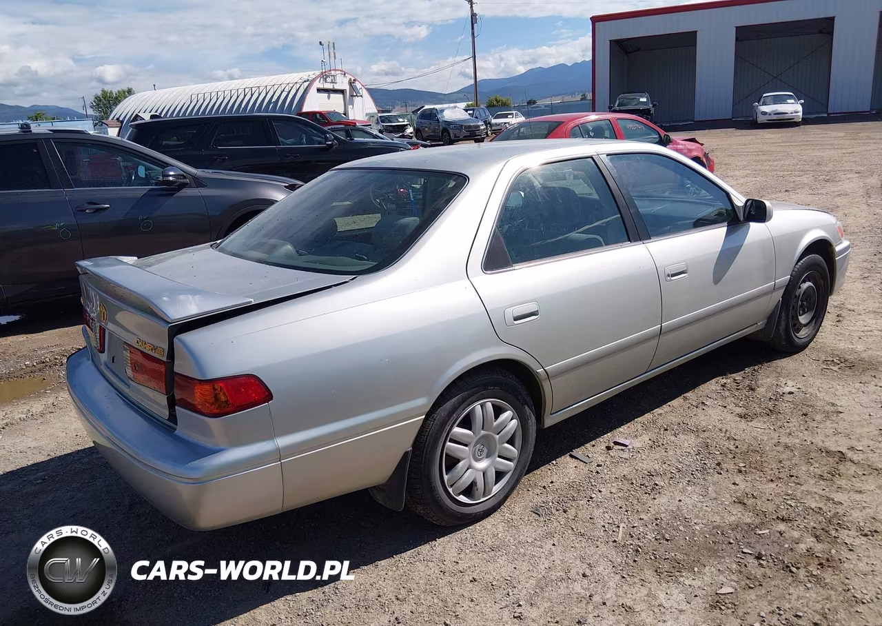 2000 Toyota Camry Le VIN:JT2BG22K4Y0421691 - 4