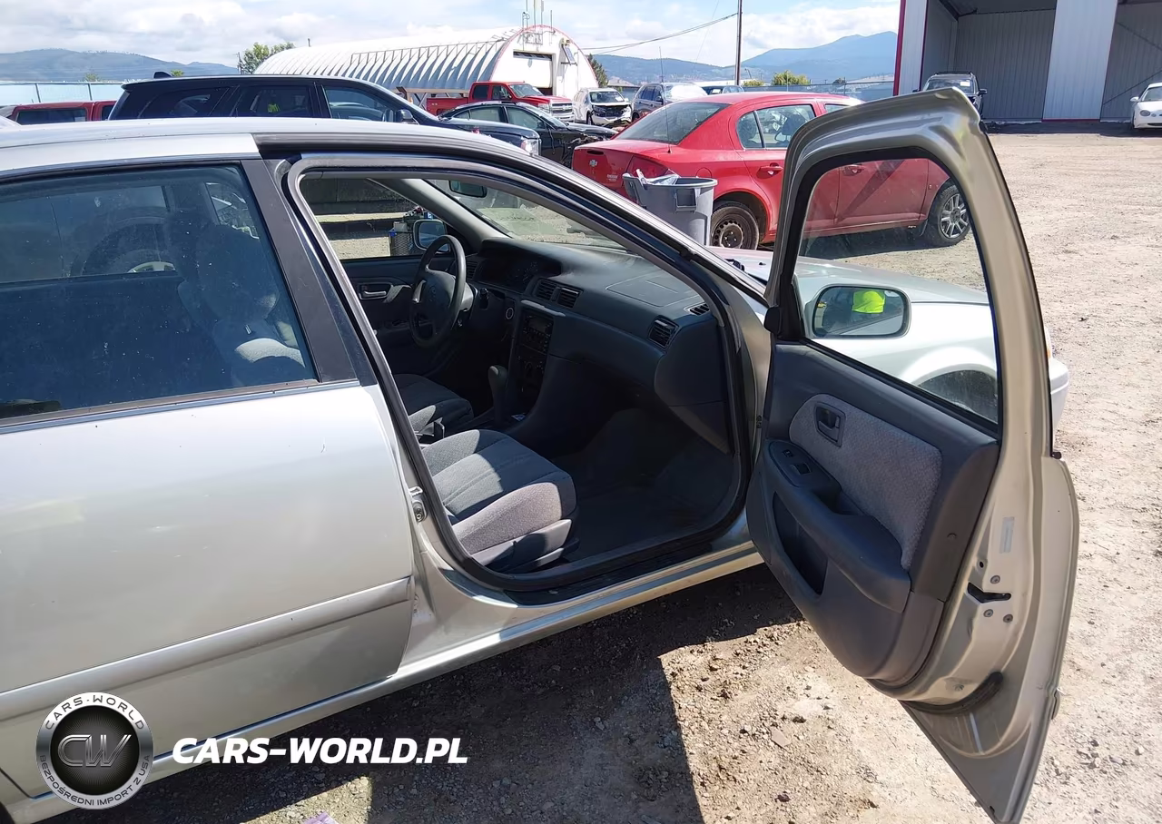 2000 Toyota Camry Le VIN:JT2BG22K4Y0421691 - 5