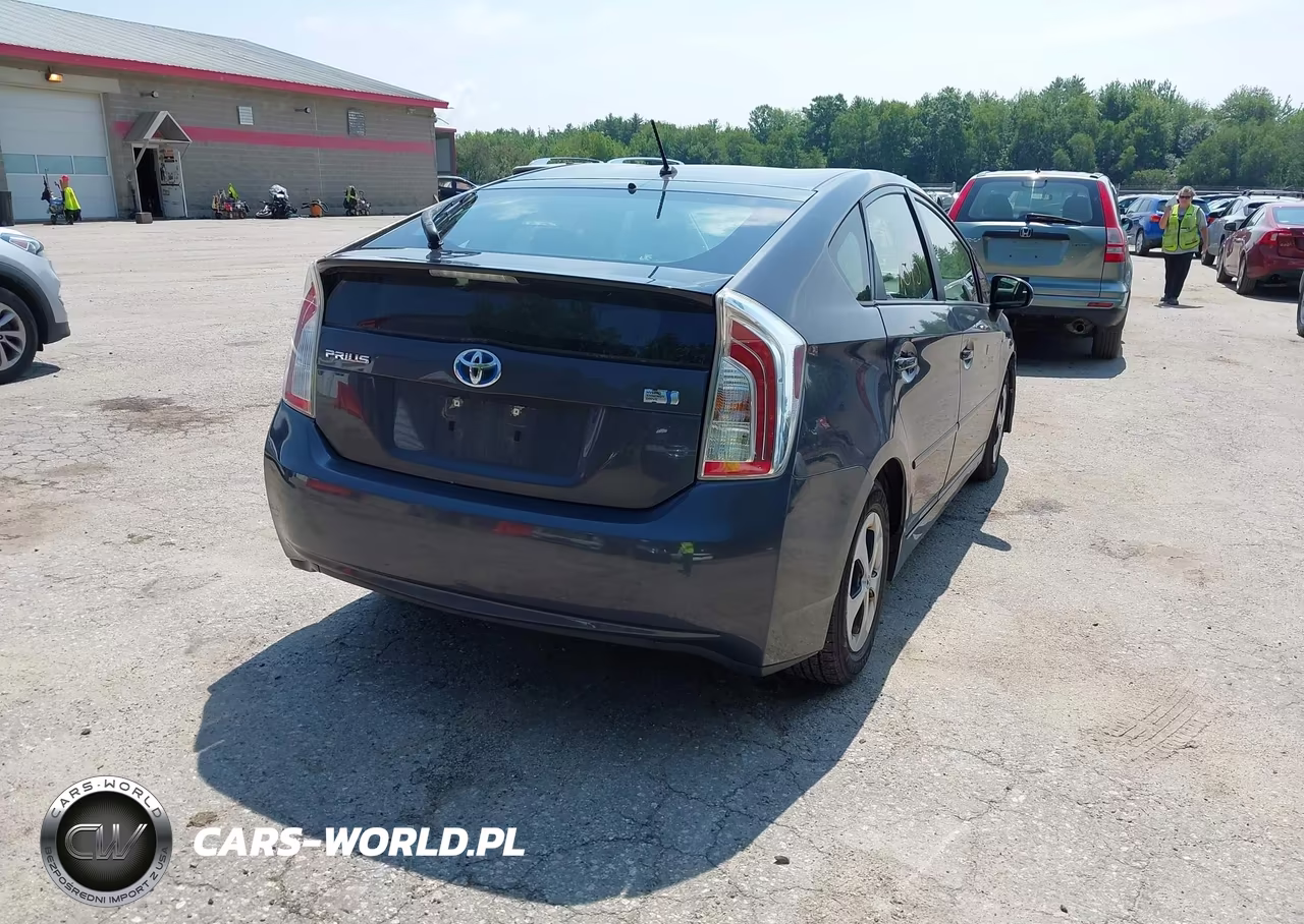 2012 Toyota Prius Two VIN:JTDKN3DU4C5449794 - 4