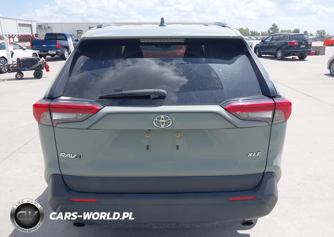 2021 Toyota Rav4 Xle VIN:JTMW1RFV1MD073925 - 17